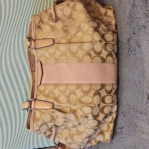 AUTHENTIC COACH Shoulder bag TAN, SIGNATURE CANVAS, KEYCHAIN INC SHOWN